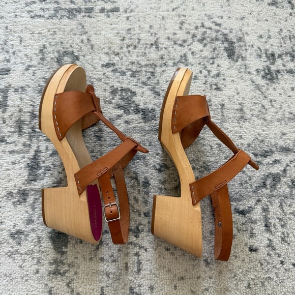 Swedish Hasbeens Leather Wood Heeled Sandals - Picture 7 of 10